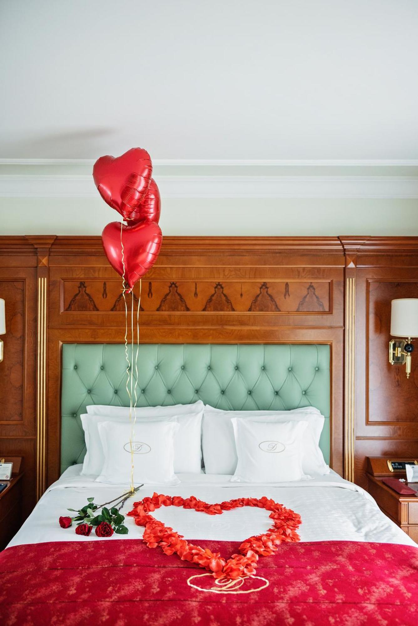Swiss Diamond Hotel Prishtina Pristina Exterior photo Heart-shaped balloons
